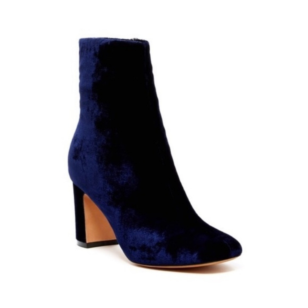 NWT Marc Fisher | LTD Grazie Bootie ARG Fabric